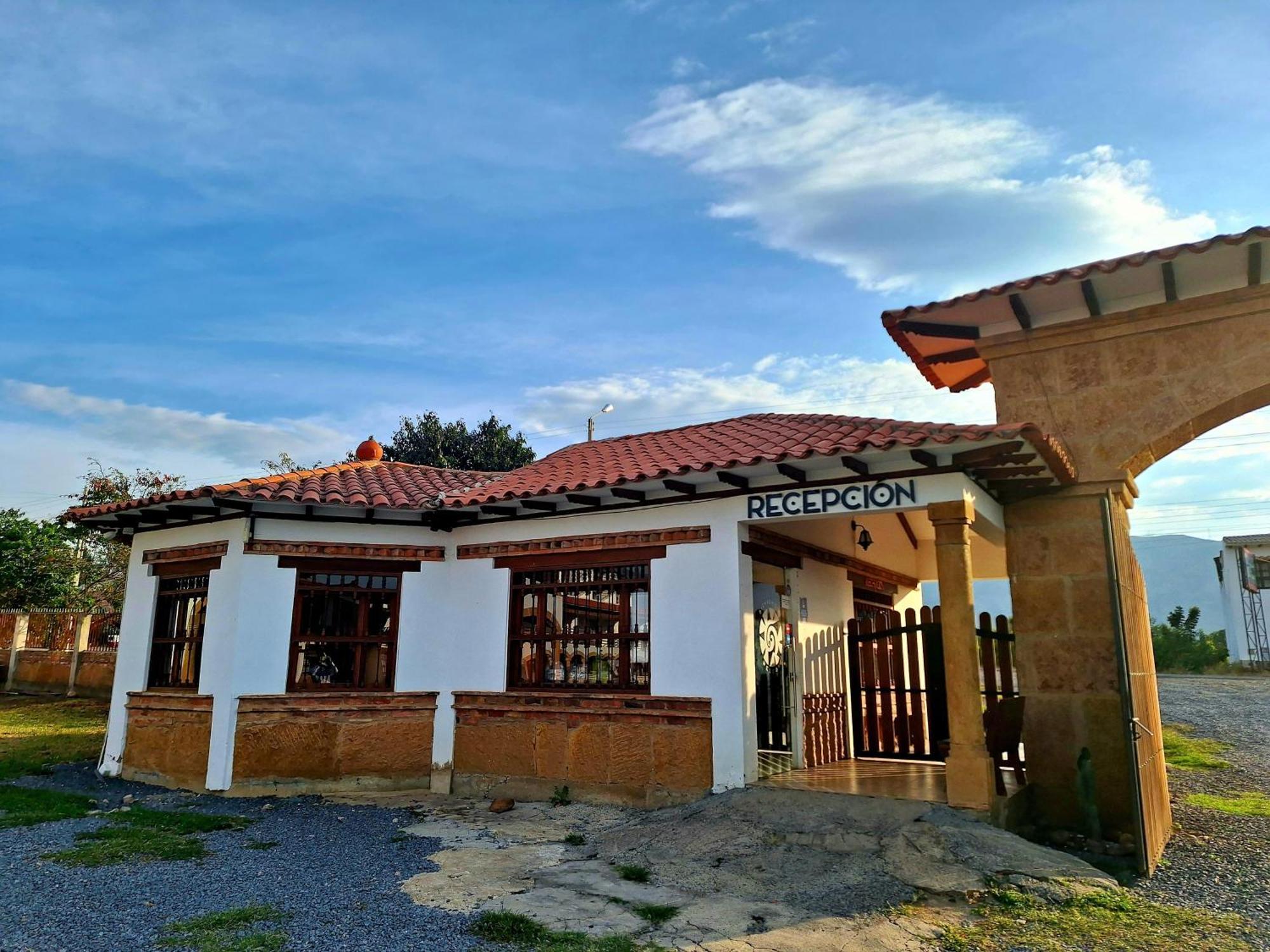 Hotel Gran Sirius Sachica Exterior photo